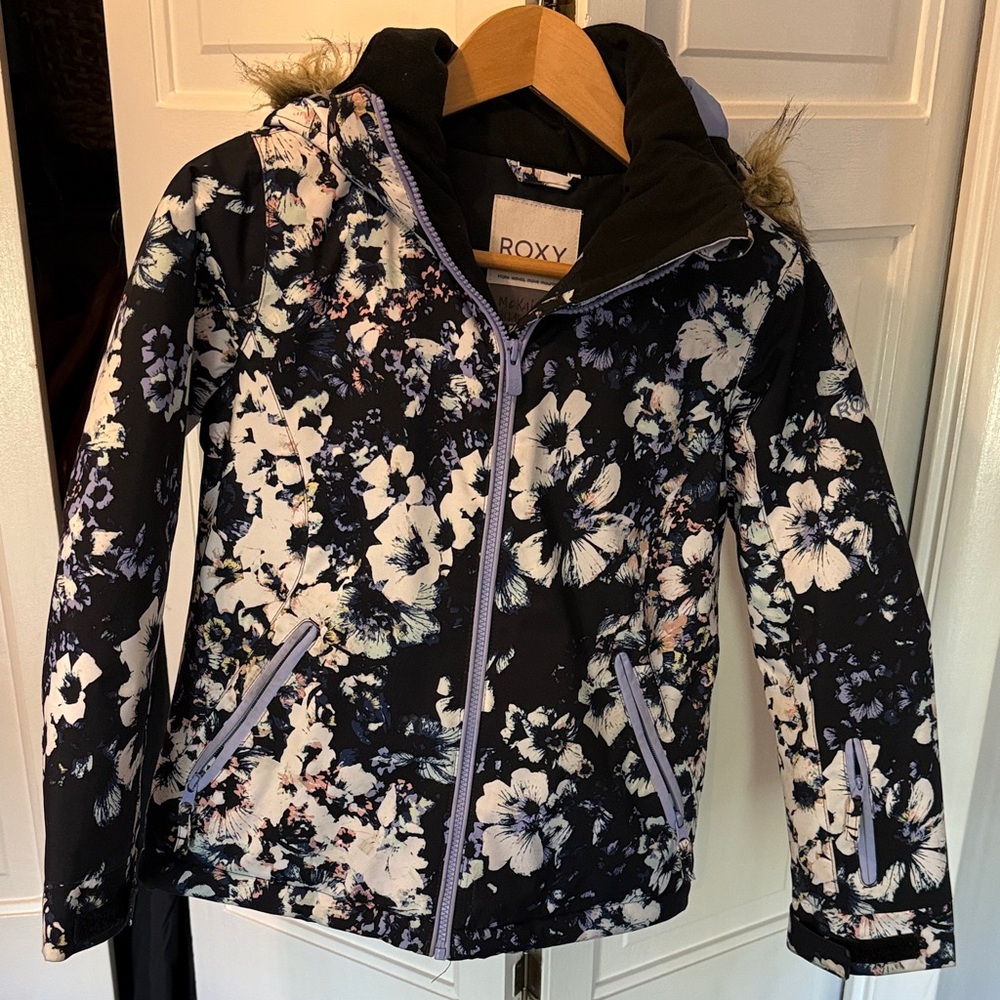 Roxy Kids Puffer ski Jacket - Black and White Floral